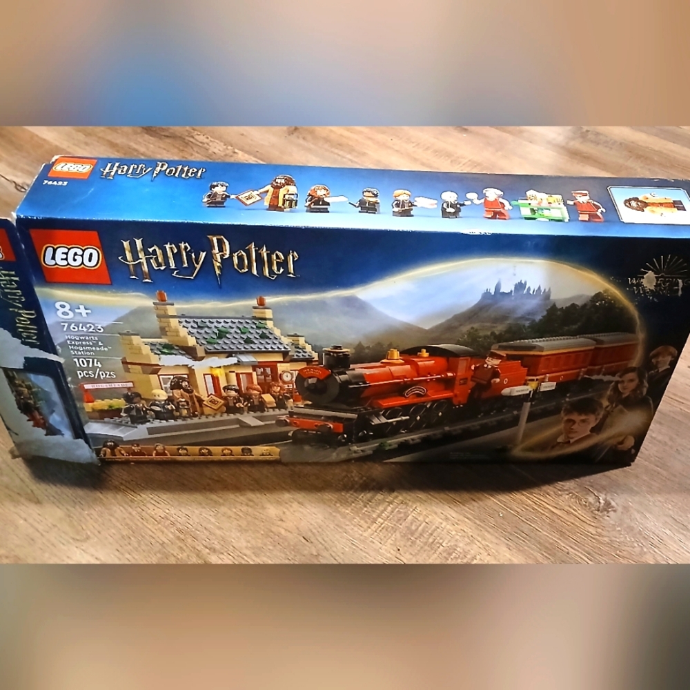 HOGWARTS EXPRESS train station LEGO SET Harry Potter